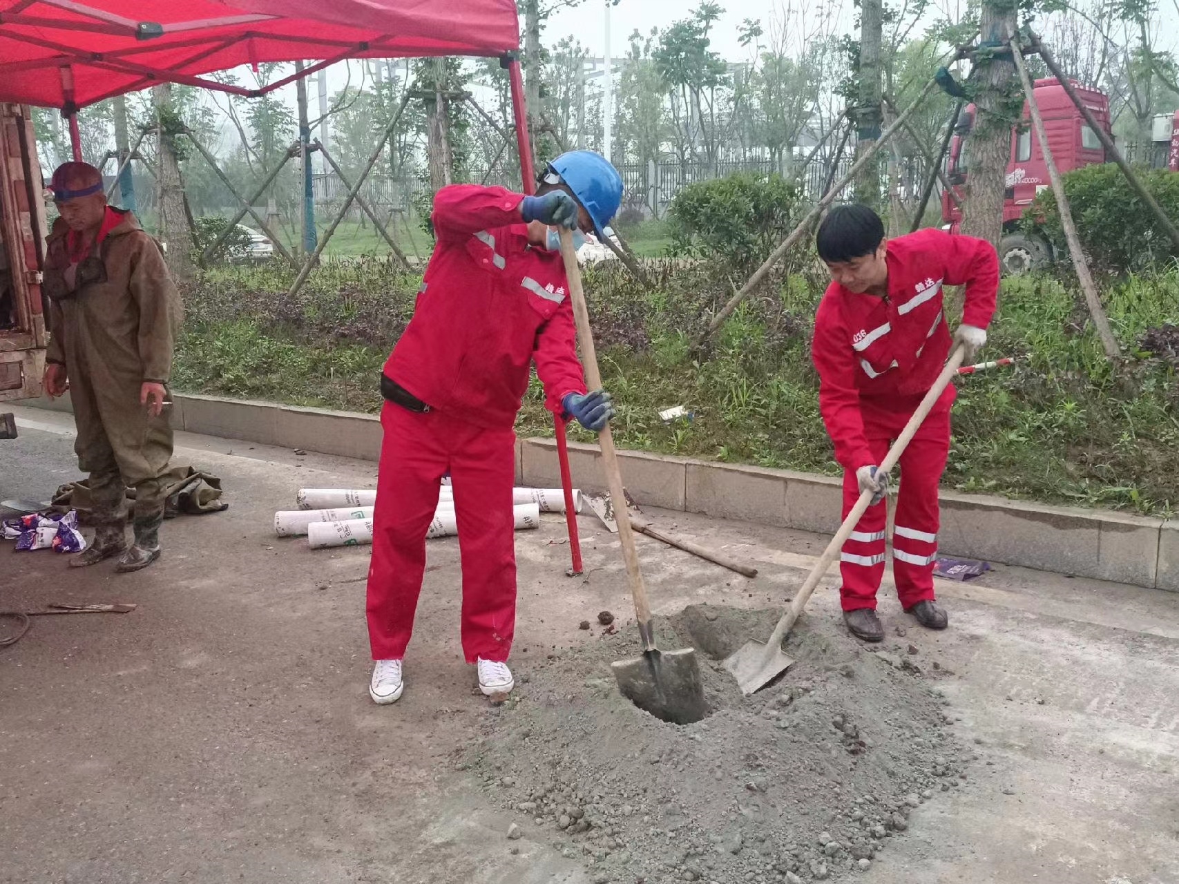 温江管道疏通哪家好】及时进行市政管道清淤